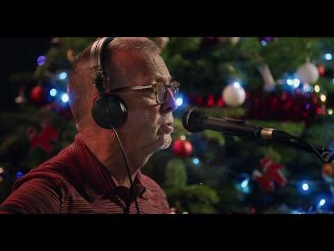 Eric Clapton - White Christmas (Performance Video)