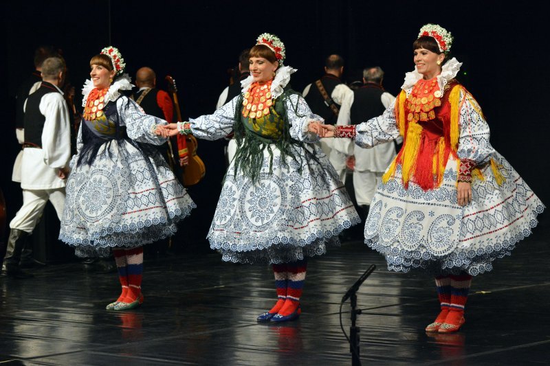 Ansambl Lado održao koncert u prepunoj dvorani Ivane Brlić-Mažuranić