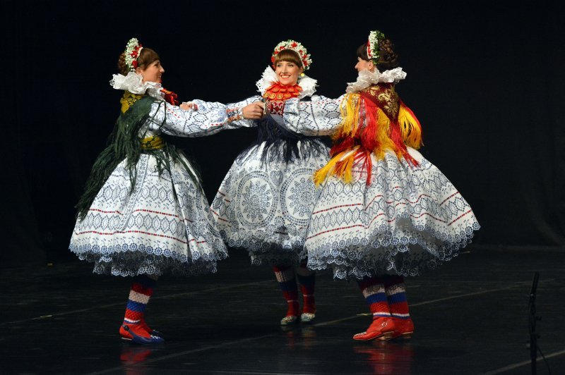 Ansambl Lado održao koncert u prepunoj dvorani Ivane Brlić-Mažuranić