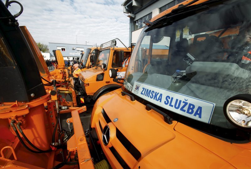 Smotra vozila i opreme Zimske službe uoči početka rada službe