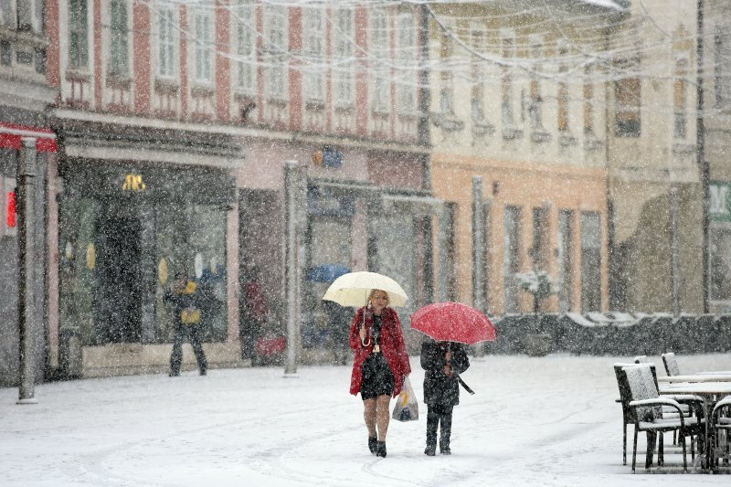 Gusti snijeg zabijelio Čakovec