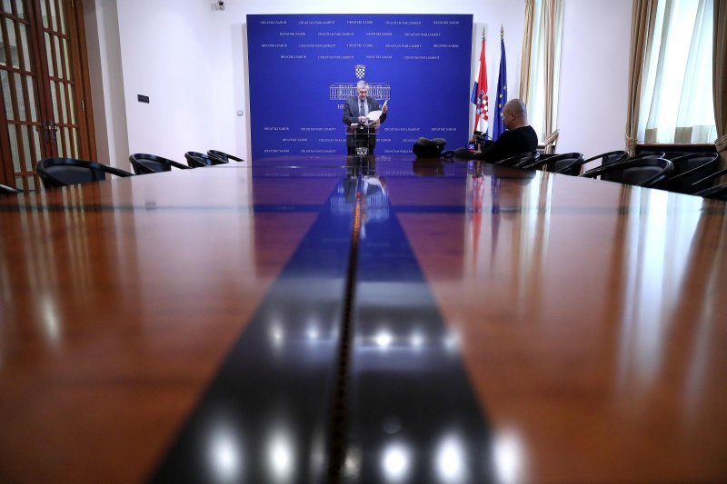 Novinari bojkotirali konferenciju za medije Željka Glasnovića