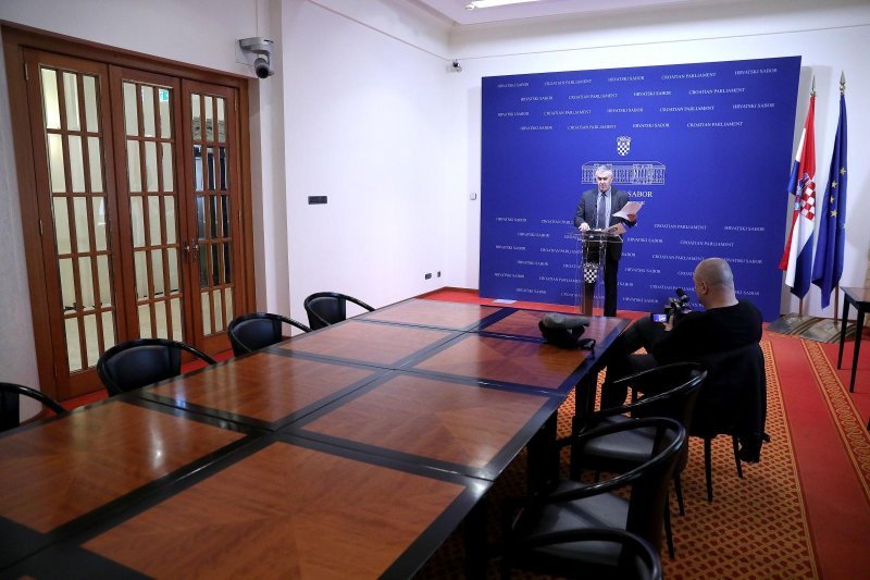 Novinari bojkotirali konferenciju za medije Željka Glasnovića