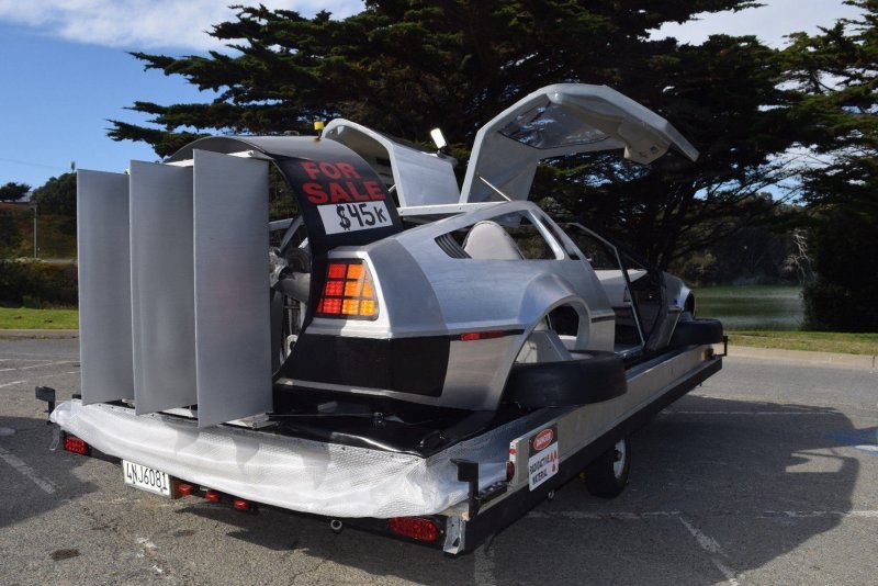 Vodeni DeLorean