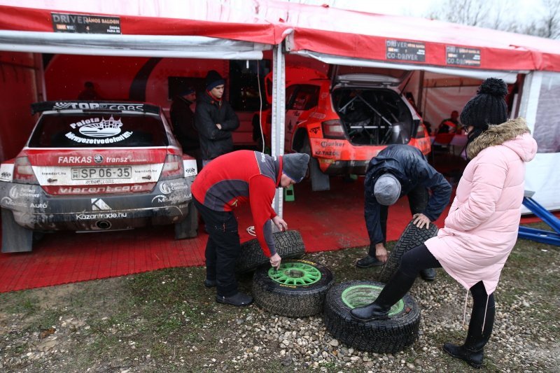 Ljubitelji oktana i brzine uživali u automobilističkoj utrci Rally Show Santa Domenica