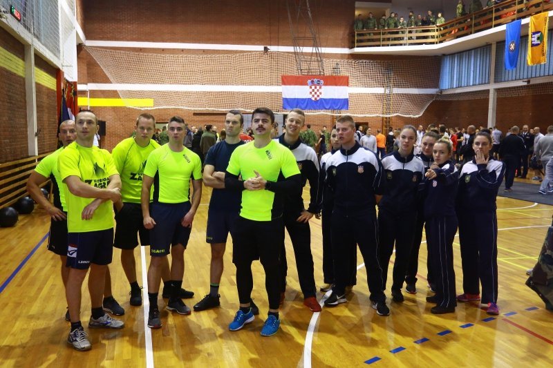 Pripadnici OSRH sudjelovali na sportskom natjecanju "Izazov spremnosti - Viribus unitis"