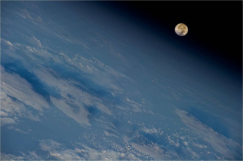 Kad bi Zemlja bila veličine lopte za košarku, Mjesec bi bio...