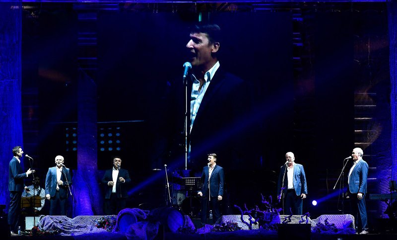 Koncert Tomislava Bralića i klape Intrade u zagrebačkoj Areni
