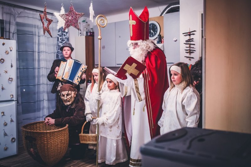 Krampusi i sv. Nikola