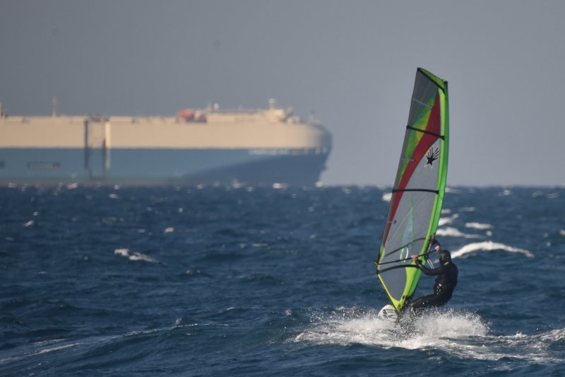 Slovenski surferi na hrvatskoj strani Savudrijske vale