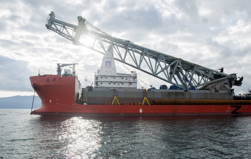 Kineski brod ZHEN HUA 7 doveo brodove koji će graditi Pelješki most