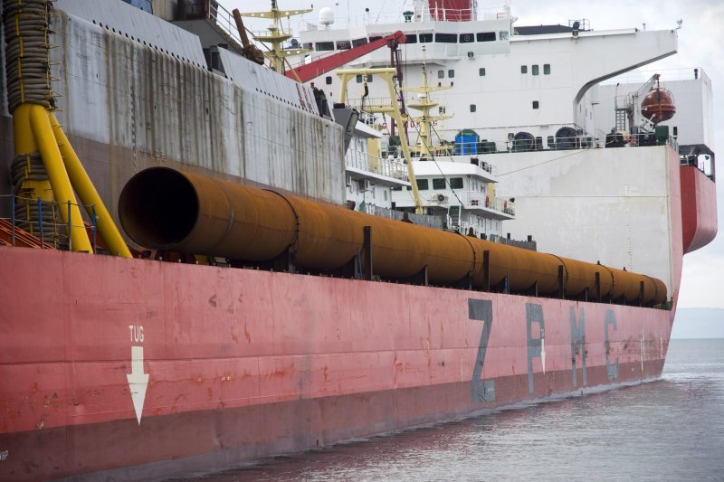 Kineski brod ZHEN HUA 7 doveo brodove koji će graditi Pelješki most