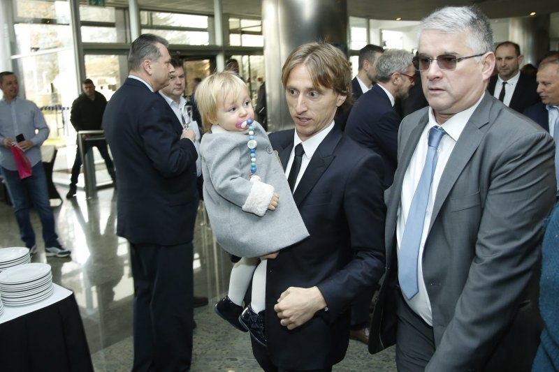 Vanja i Luka Modrić s djecom