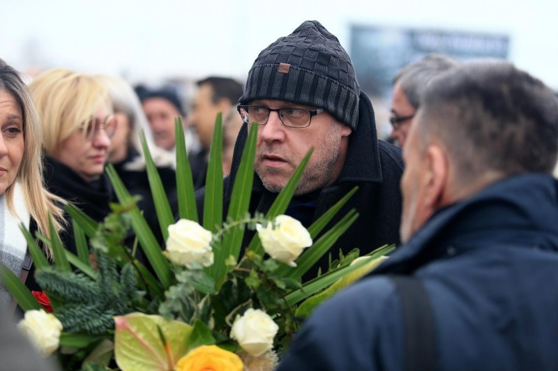 Posljednji ispraćaj Ive Gregurevića uz obitelj, prijatelje i mještane