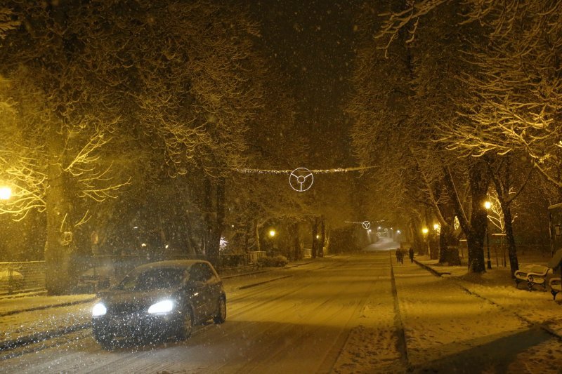 Snijeg zabijelio Sinj i Dalmatinsku zagoru