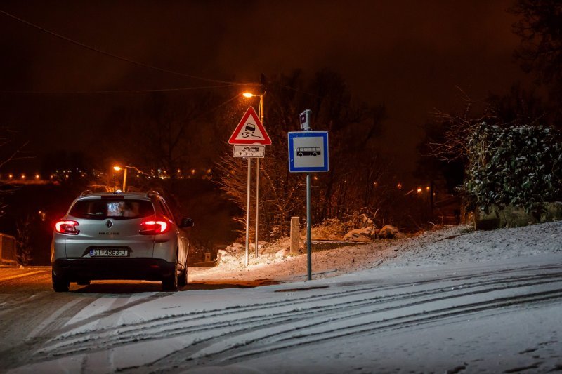 Snijeg zabijelio Dalmatinsku zagoru