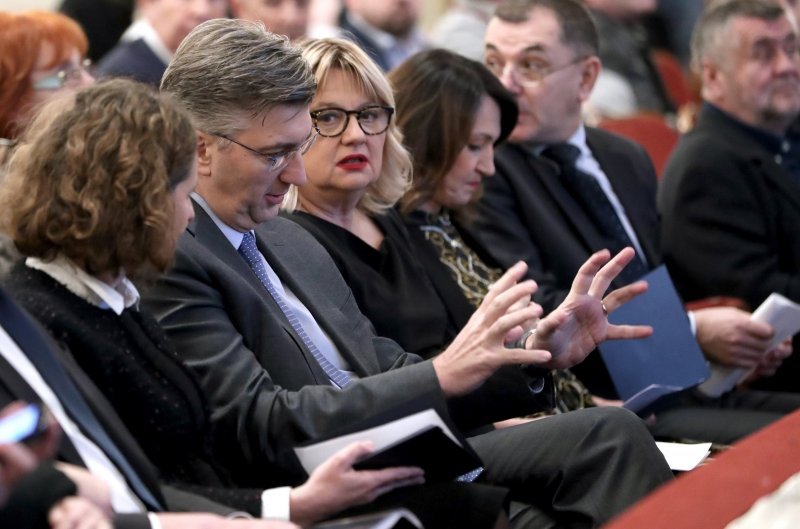 Nina Obuljen Koržinek, Andrej Plenković, Dubravka Vrgoč