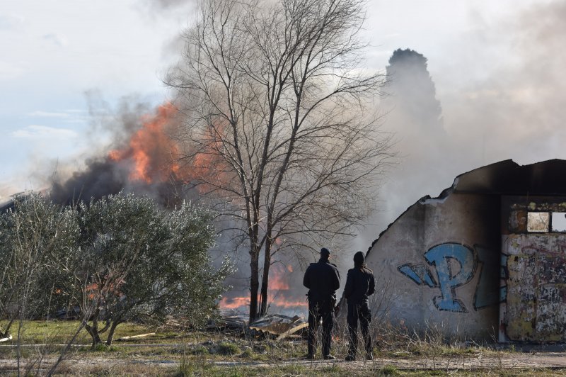 Šibenik: U potpunosti izgorio Hangar