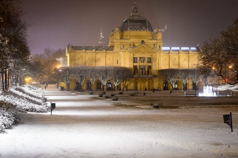 Snijeg u Zagrebu i Sisku