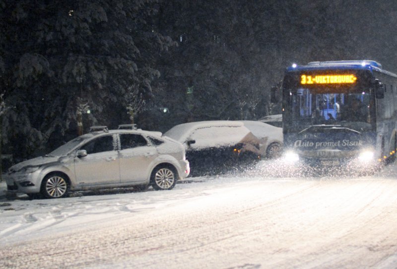 Snijeg u Zagrebu i Sisku