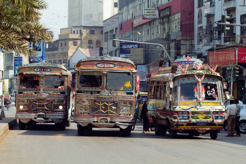 Pakistanski autobusi