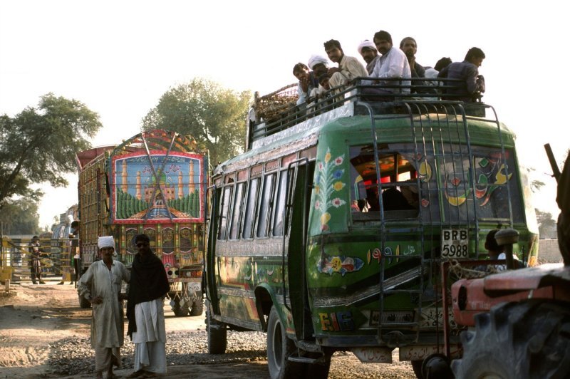 Pakistanski autobusi