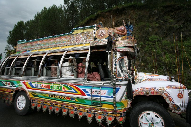 Pakistanski autobusi