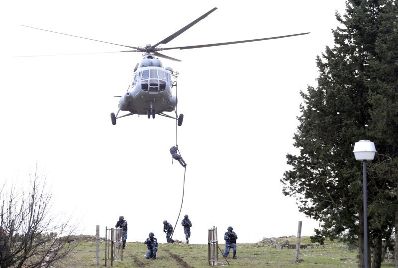 Vojna vježba za Plenkovićeva posjeta vojarni 116. brigade HV-a u Pločama