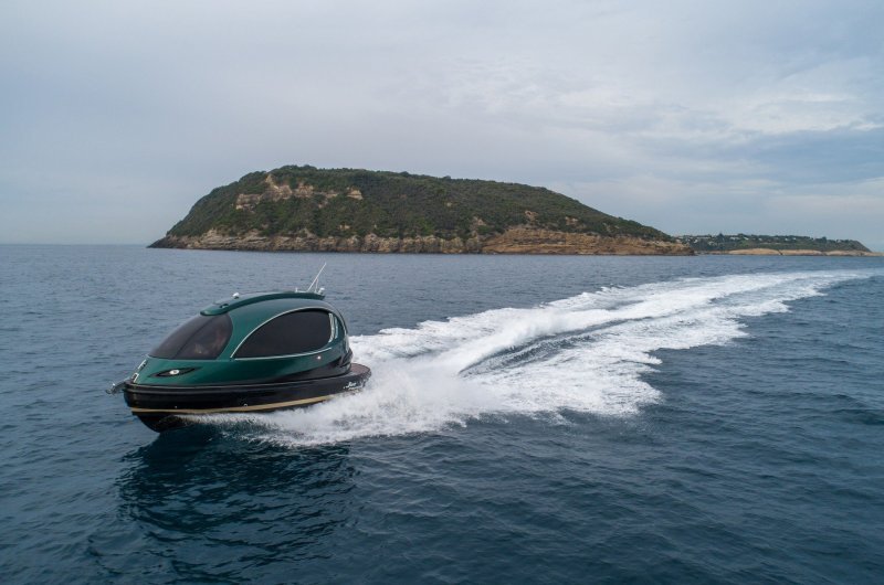 Royal Jet Capsule