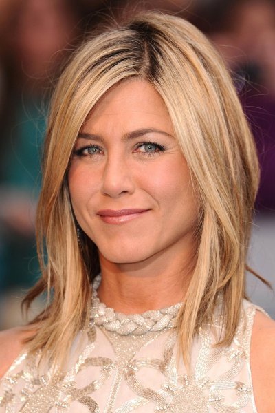 Frizure Jennifer Aniston