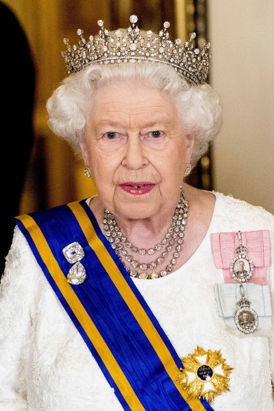 Kraljica Elizabeta II