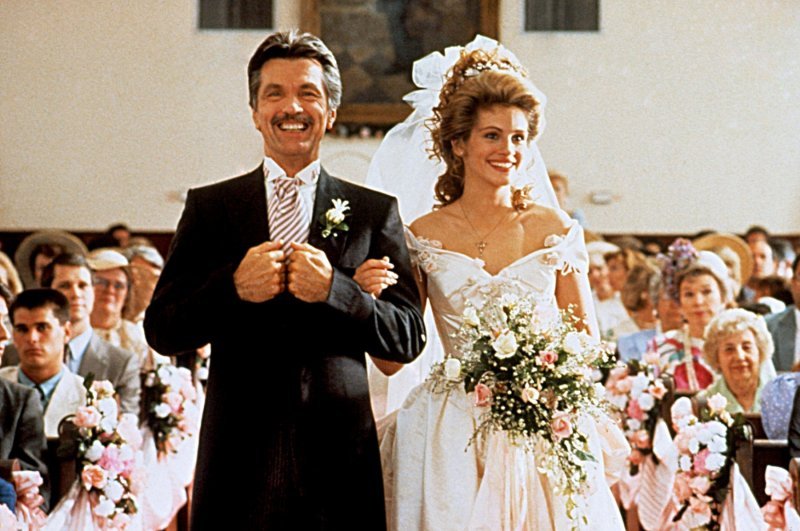 Tom Skerritt i Julia Roberts u filmu 'Čelične magnolije'