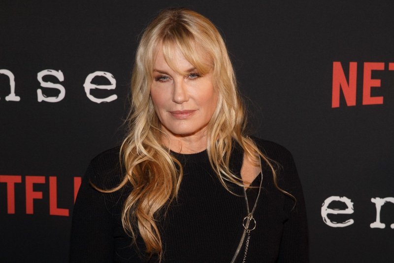 Daryl Hannah - Annelle Dupuy Desoto