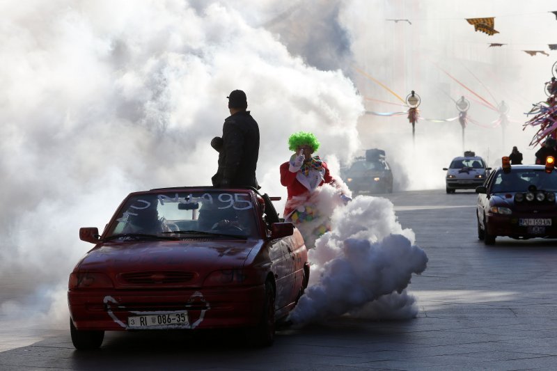 Maškarani auto-rally Pariz - Bakar na Korzu