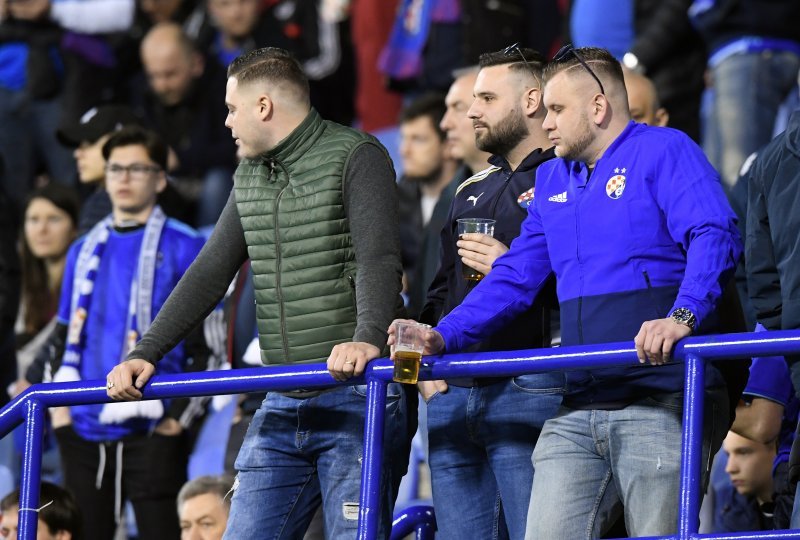 Sjajna atmosfera na stadionu