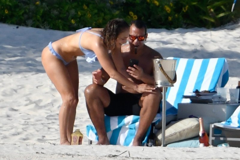 Jennifer Lopez i Alex Rodriguez uživaju na Bahamima