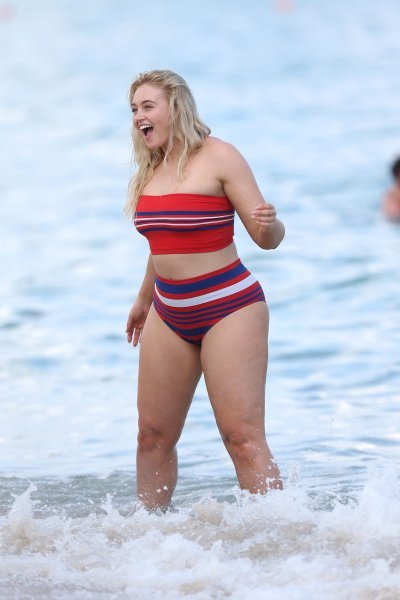 Iskra Lawrence