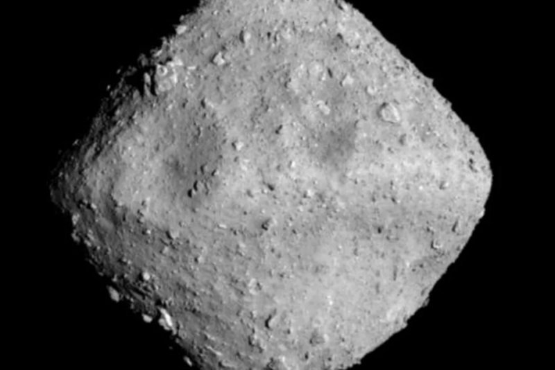 Istražili smo udaljeni asteroid