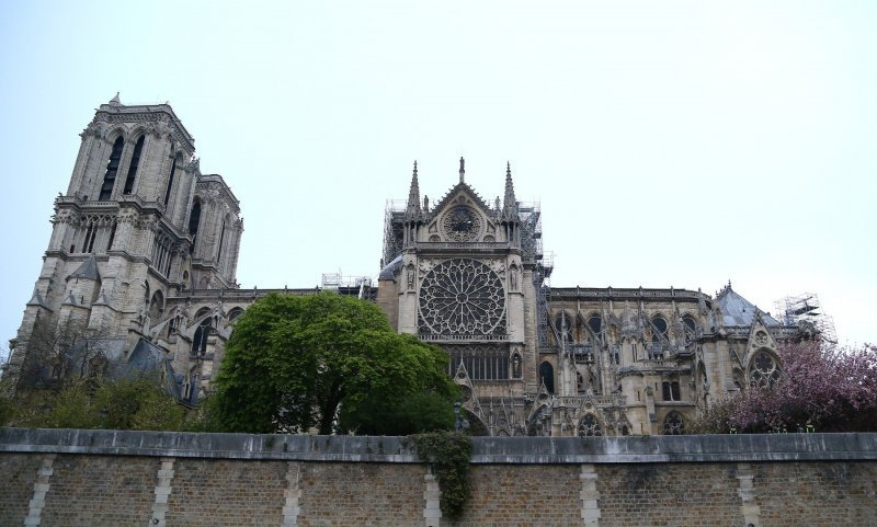 Jutro nakon katastrofalnog požara u katedrali Notre Dame