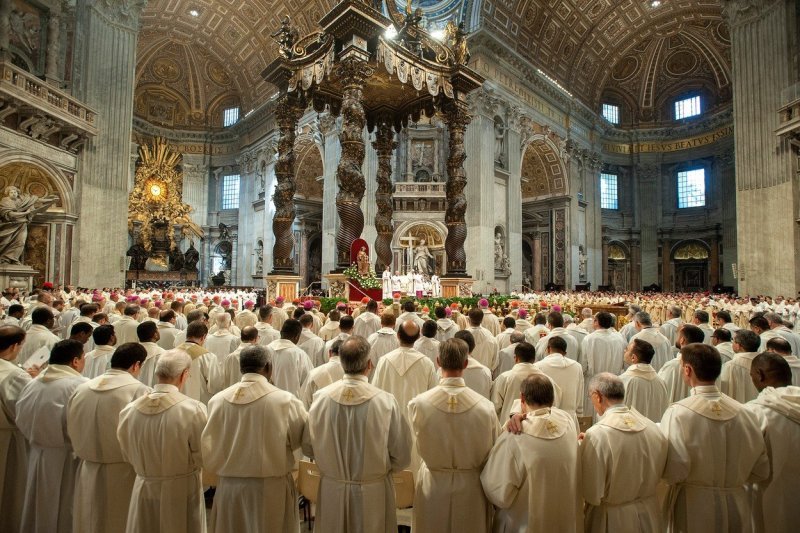 Papa Franjo tradicionalno na Veliki četvrtak oprao noge zatvorenicima