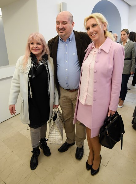 Hanka Paldum, Đelo Jusić, Paula Jusić