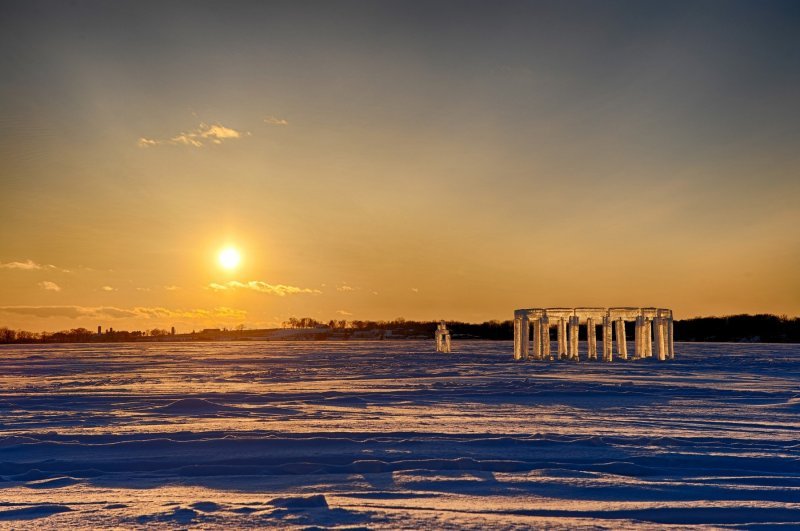 Ledeni Stonehenge