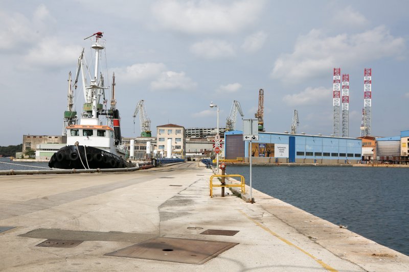Zbog generalnog štrajka Uljanikova Glavna kapija i Otok zaključane