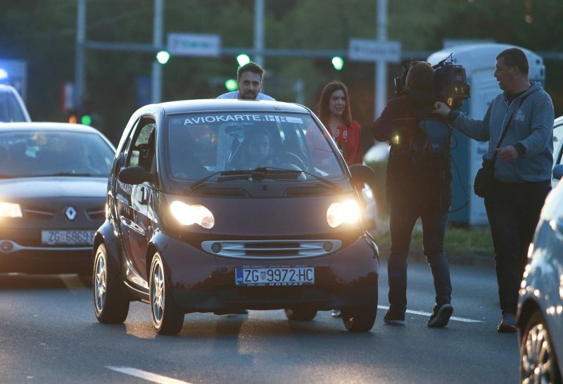 Tomislav Lubenjak obara Guinnessov rekord u guranju automobila na 100 kilometara