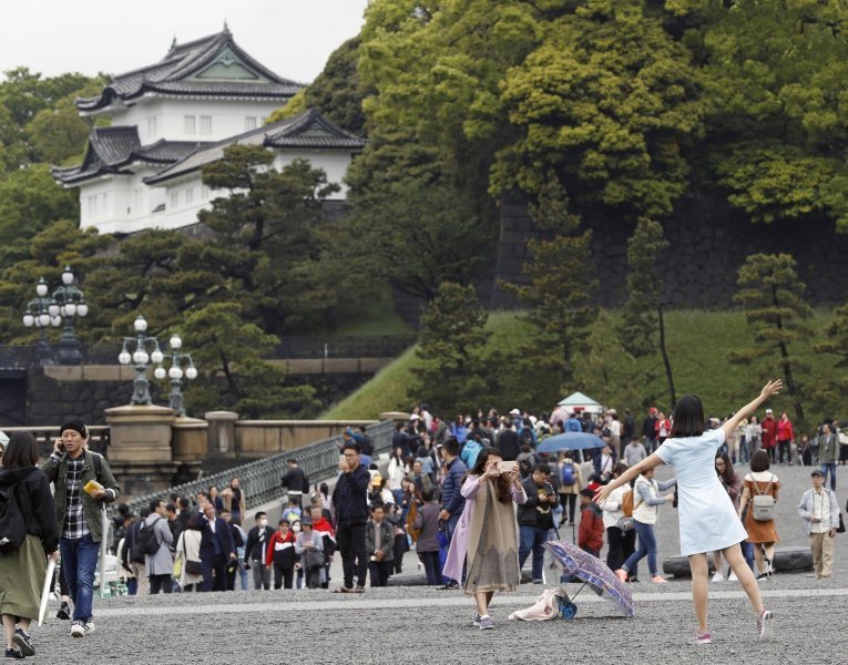 Abdikacija japanskog cara Akihita