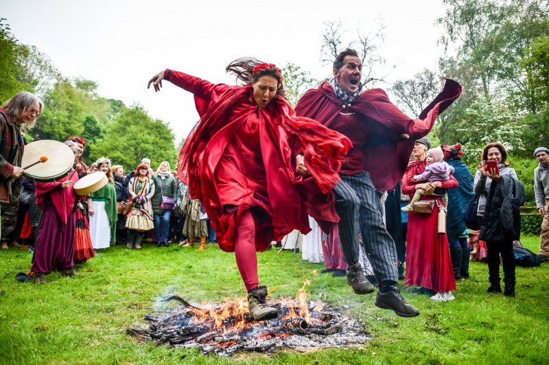 Proslava keltskog početka ljeta u Glastonburyju