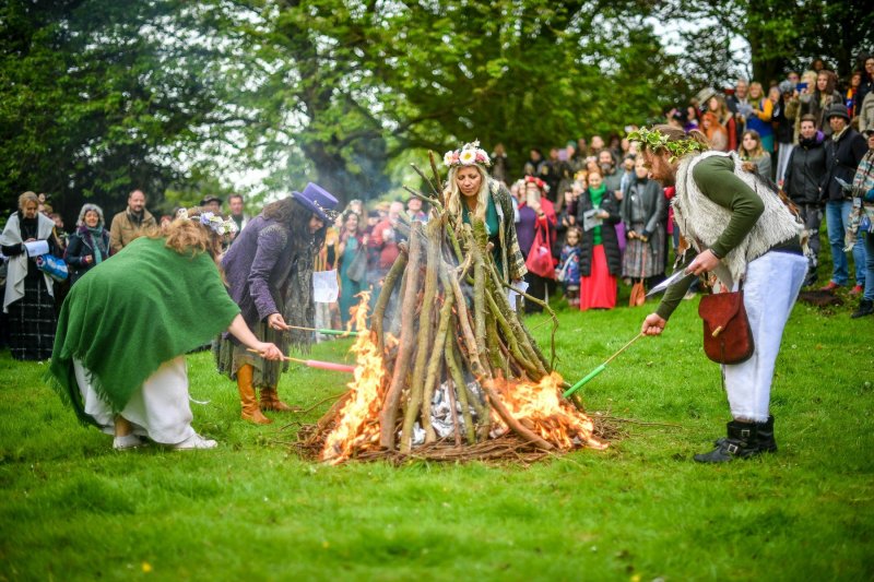 Proslava keltskog početka ljeta u Glastonburyju