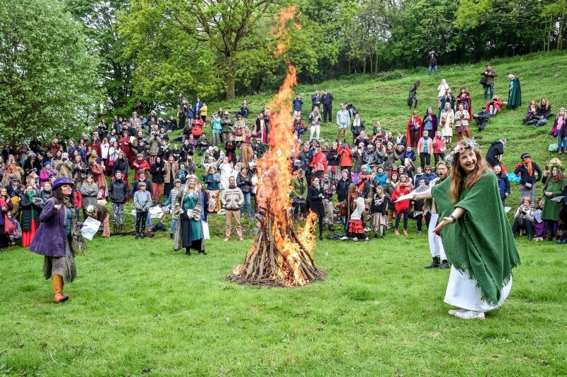 Proslava keltskog početka ljeta u Glastonburyju