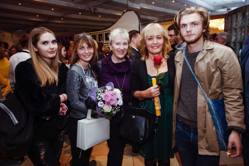 Sanja Pilić s kćerkom Vladimirom Spindler i unucima, Mašom i Reneom