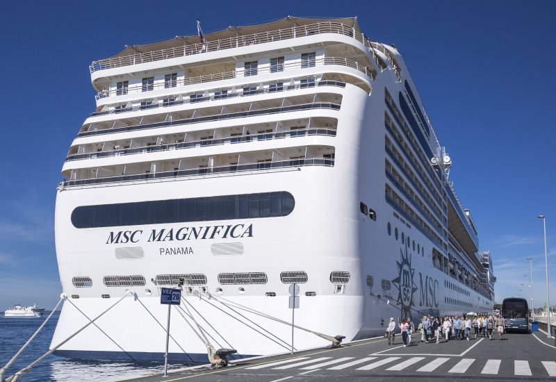 U splitsku luku uplovio kruzer MSC Magnifica sa 2700 putnika